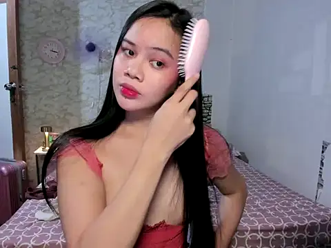 Hebefemme online show from 8, 9, 2025