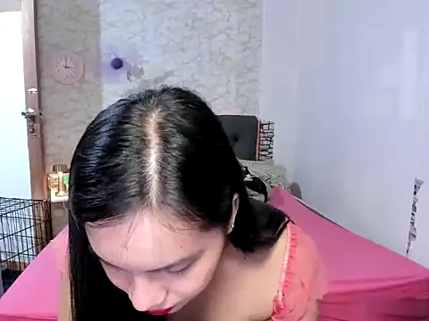 Hebefemme online show from 29, 9, 2025