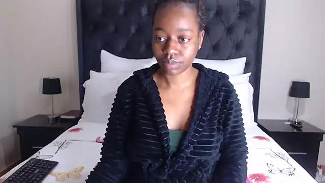 Sexynaughty Gal online show from 14, 4, 2026