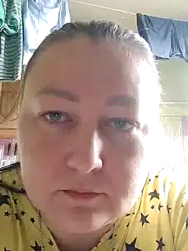 Rini333 online show from 19, 10, 2025