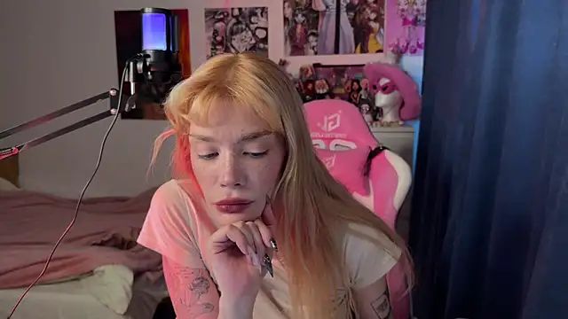 boobsybootie online show from 5, 12, 2024