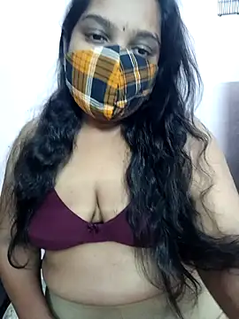 Snapshot of lovely-latha chatting on 6, 1, 2025 lovely-latha online show from 6, 1, 2025