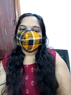 Snapshot of lovely-latha chatting on 9, 1, 2025 lovely-latha online show from 9, 1, 2025