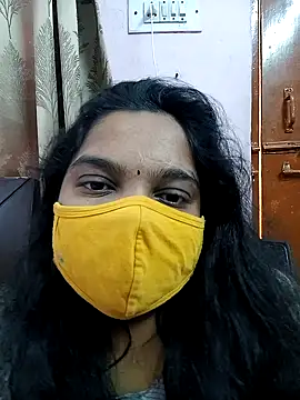 Snapshot of lovely-latha chatting on 6, 2, 2025 lovely-latha online show from 6, 2, 2025