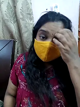 Snapshot of lovely-latha chatting on 19, 2, 2025 lovely-latha online show from 19, 2, 2025