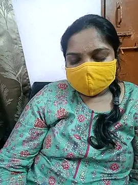 Snapshot of lovely-latha chatting on 21, 2, 2025 lovely-latha online show from 21, 2, 2025