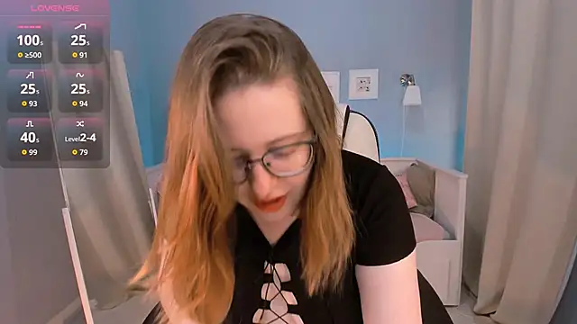 Snapshot of Charmy_Gracy chatting on 9, 9, 2025 Charmy Gracy online show from 9, 9, 2025