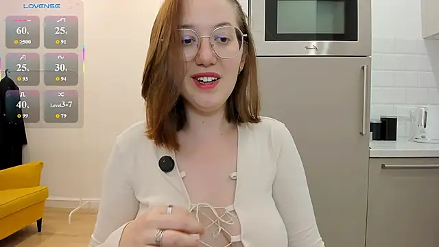 Snapshot of Charmy_Gracy chatting on 29, 6, 2026 Charmy Gracy online show from 29, 6, 2026