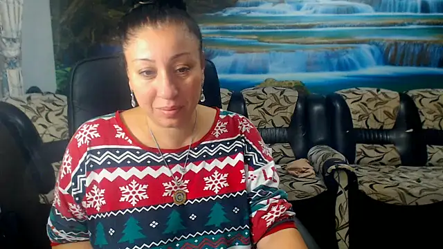 MoistMady online show from 1, 10, 2025