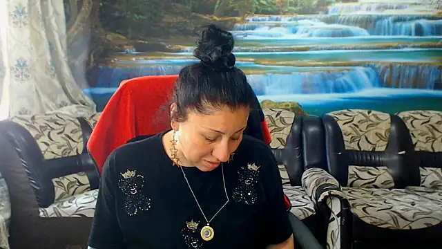 MoistMady online show from 20, 5, 2026