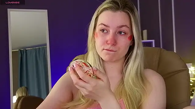 Snapshot of elinanortas chatting on 9, 3, 2025 elinanortas online show from 9, 3, 2025