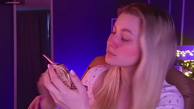 Snapshot of elinanortas chatting on 16, 3, 2025 elinanortas online show from 16, 3, 2025