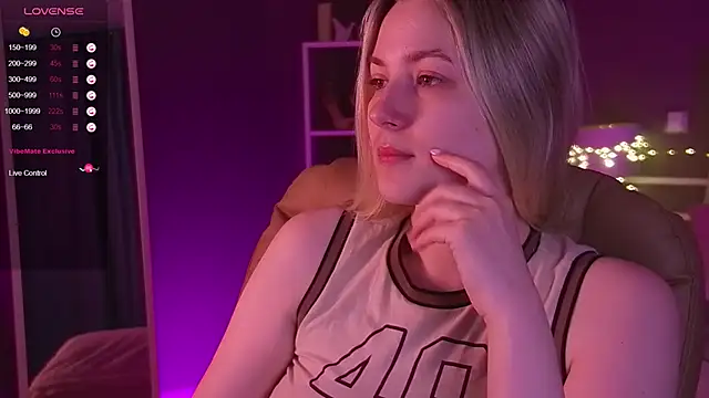 Snapshot of elinanortas chatting on 21, 3, 2025 elinanortas online show from 21, 3, 2025