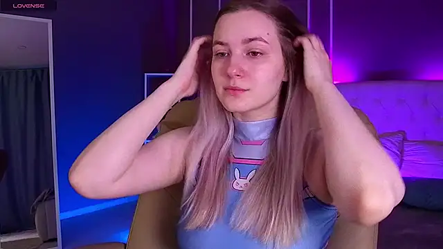 Snapshot of elinanortas chatting on 22, 9, 2025 elinanortas online show from 22, 9, 2025