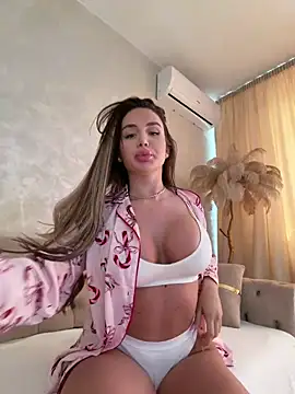 AshleySinn online show from 14, 2, 2026