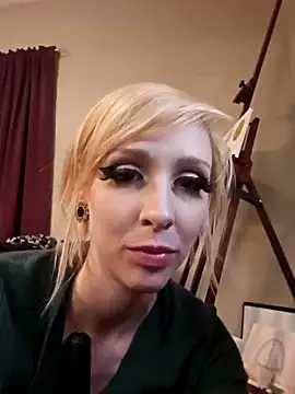 Snapshot of AmethystFoxx chatting on 3, 2, 2025 AmethystFoxx online show from 3, 2, 2025