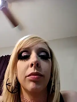 Snapshot of AmethystFoxx chatting on 5, 3, 2025 AmethystFoxx online show from 5, 3, 2025