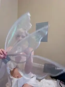Snapshot of AmethystFoxx chatting on 6, 10, 2025 AmethystFoxx online show from 6, 10, 2025