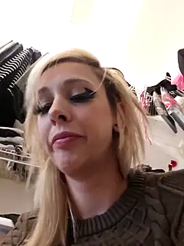 Snapshot of AmethystFoxx chatting on 15, 2, 2026 AmethystFoxx online show from 15, 2, 2026