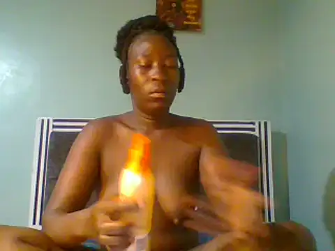 Snapshot of blackcuteebony chatting on 12, 3, 2025 blackcuteebony online show from 12, 3, 2025