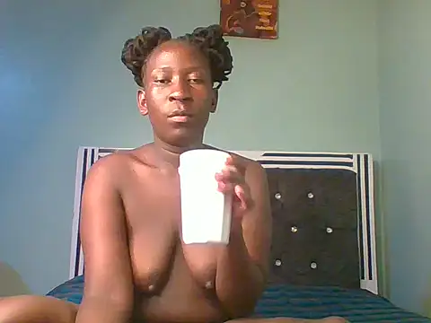 Snapshot of blackcuteebony chatting on 5, 10, 2025 blackcuteebony online show from 5, 10, 2025