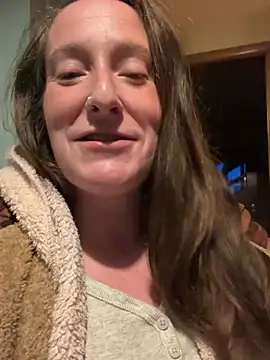 Mini And The Bear online show from 16, 4, 2026