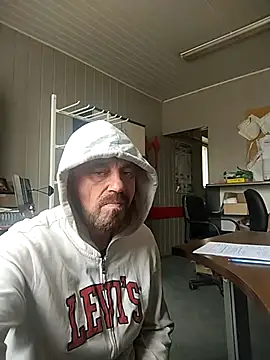 Snapshot of wilkalfa chatting on 9, 4, 2026 wilkalfa online show from 9, 4, 2026