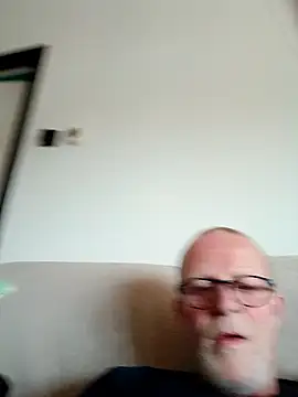 Snapshot of ClubbyEuphory chatting on 9, 1, 2026 ClubbyEuphory online show from 9, 1, 2026
