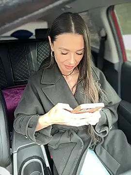 Emma Catt online show from 28, 3, 2026