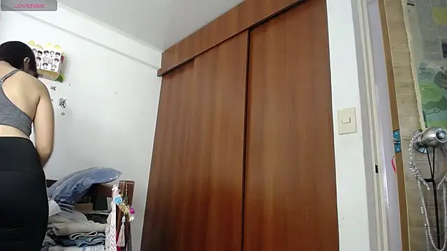 Snapshot of Moon_lunita chatting on 29, 9, 2025 Moon lunita online show from 29, 9, 2025