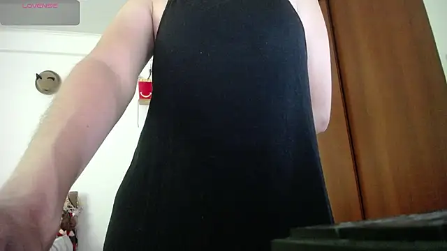 Moon lunita online show from 10, 2, 2026