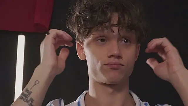 Snapshot of Nicky_neal chatting on 3, 10, 2025 Nicky neal online show from 3, 10, 2025