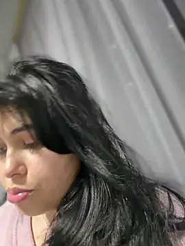 Alyaa s online show from 7, 11, 2025