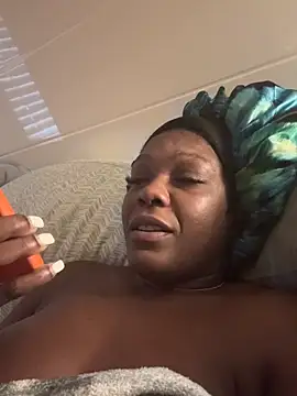 Snapshot of TilaTotti chatting on 13, 12, 2025 TilaTotti online show from 13, 12, 2025