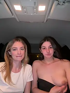 DoriDeluxe66 online show from 21, 3, 2025