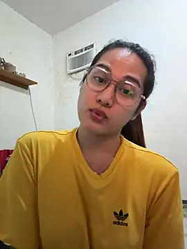 Snapshot of MarieLoveGlamorous chatting on 12, 7, 2026 MarieLoveGlamorous online show from 12, 7, 2026