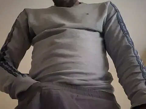 Snapshot of CuzzyB69 chatting on 13, 3, 2025 CuzzyB69 online show from 13, 3, 2025