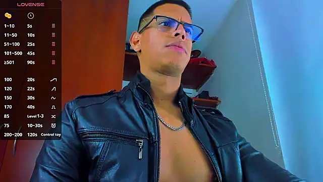 Snapshot of _John_Boy_ chatting on 8, 10, 2025 John Boy online show from 8, 10, 2025