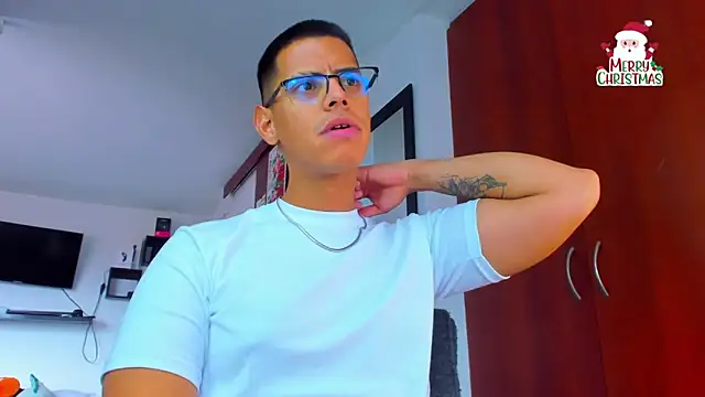 Snapshot of _John_Boy_ chatting on 20, 12, 2025 John Boy online show from 20, 12, 2025