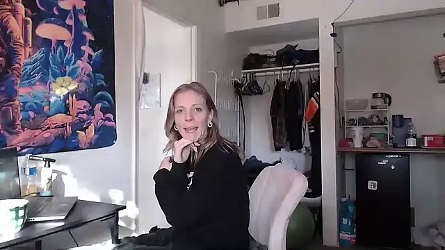 Snapshot of coryandthepeach chatting on 4, 12, 2024 coryandthepeach online show from 4, 12, 2024