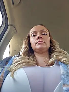 Bondgirl 013 online show from 23, 11, 2025