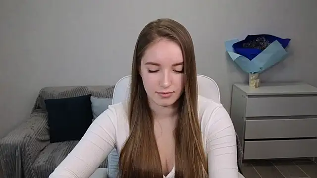 Snapshot of EvaMaddison chatting on 31, 12, 2024 EvaMaddison online show from 31, 12, 2024