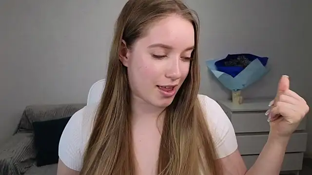 Snapshot of EvaMaddison chatting on 11, 1, 2025 EvaMaddison online show from 11, 1, 2025