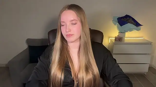 Snapshot of EvaMaddison chatting on 20, 7, 2026 EvaMaddison online show from 20, 7, 2026