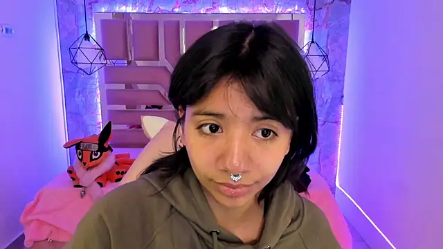 Nami usagi online show from 14, 1, 2025