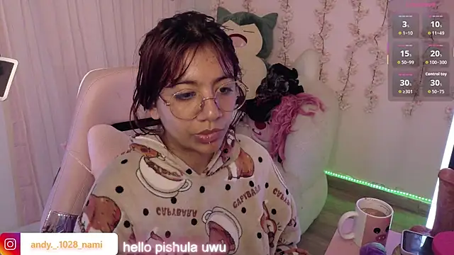Snapshot of Nami_usagi chatting on 21, 5, 2026 Nami usagi online show from 21, 5, 2026