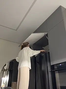 Feral berry 8133 online show from 13, 9, 2025