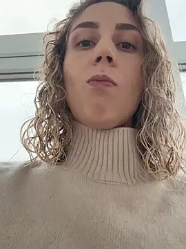 Feral berry 8133 online show from 30, 9, 2025