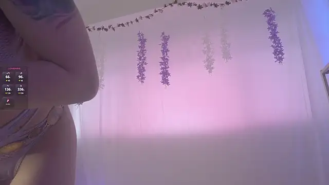 HannaMoom online show from 10, 7, 2026