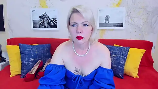 Snapshot of BeautyName chatting on 9, 2, 2025 BeautyName online show from 9, 2, 2025
